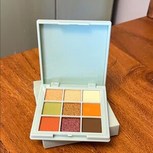 Glowcore Mystic Earth Eyeshadow Palette